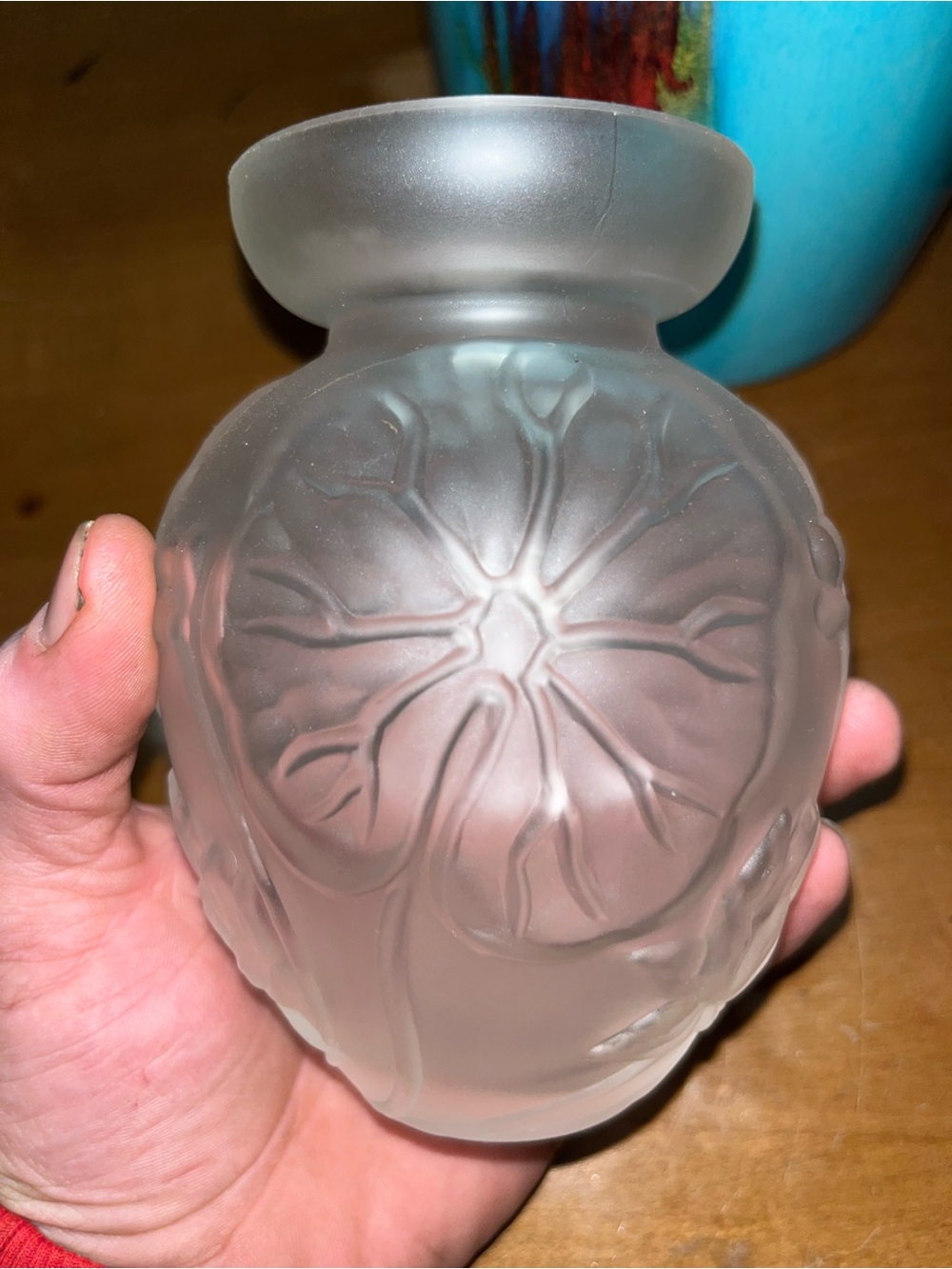 ⁠ Stiver of Italy Frosted Satin Glass Water Lily Vase